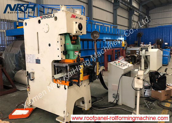 Valley Cold Roll Forming Machine , Roof Flashing Profile Making Machine